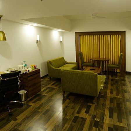 Lemon Tree Hotel Coimbatore Exterior foto