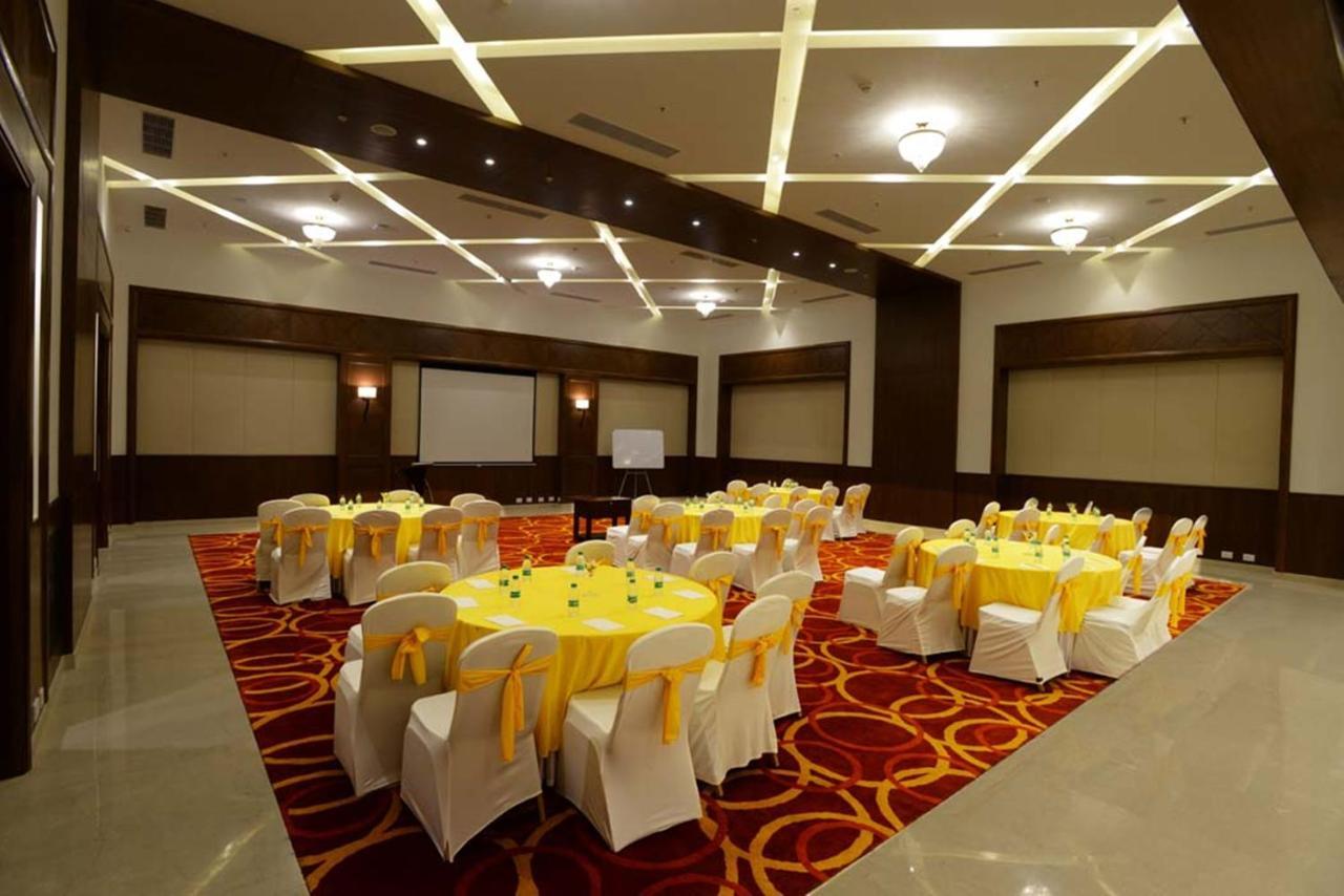 Lemon Tree Hotel Coimbatore Exterior foto
